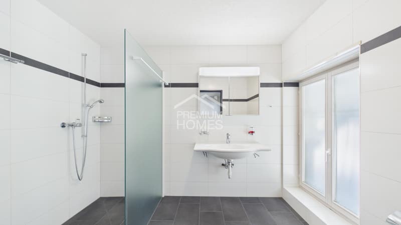 Modernes Zuhause mit viel Raum und Komfort (8)