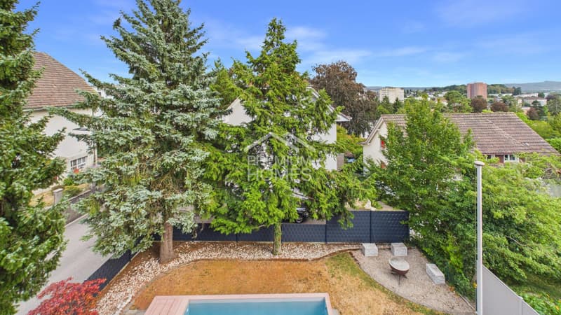 Exklusives Familienhaus mit zusätzlicher Wohneinheit, Pool und Doppelg (5)