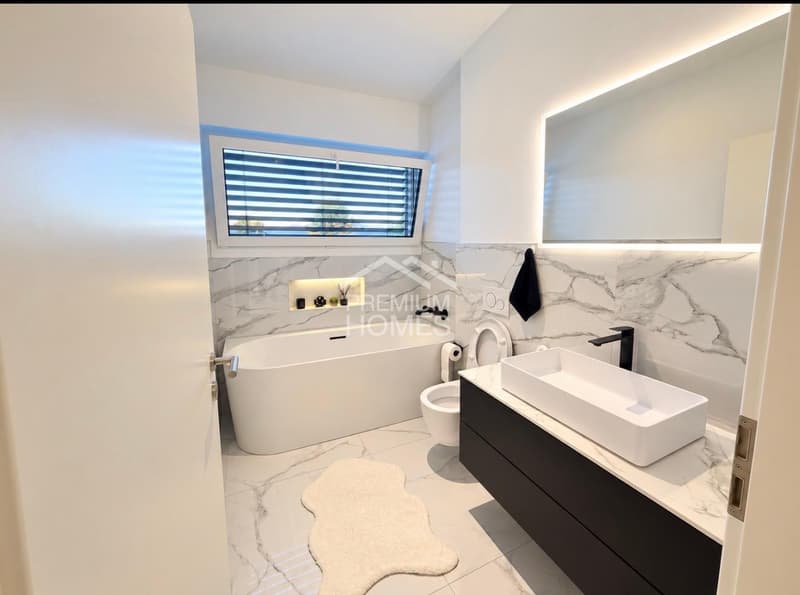 Modern Living - Stilvoll wohnen mit grosser Terrasse (7)