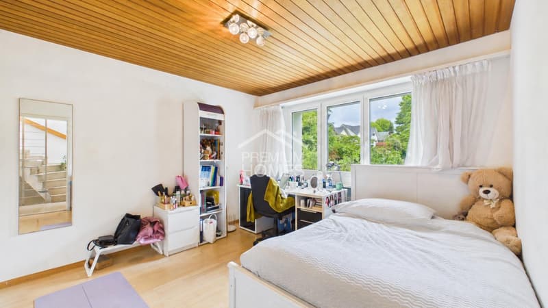 Traumhaftes Familienhaus mit Cheminée und sonnenverwöhntem Garten (9)