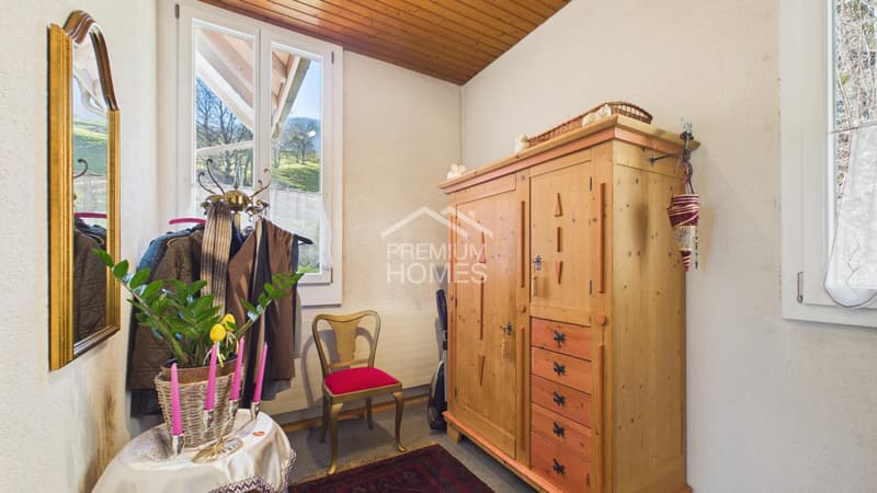 Vollvermietetes Zweifamilienhaus mit Pool & Gartenhaus! (4)
