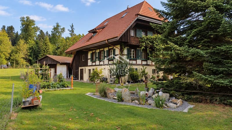 Ihr Gartenparadies mit Pool & Potenzial! (1)