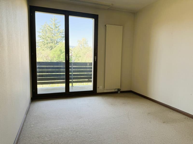 Row house with great development potential (7)