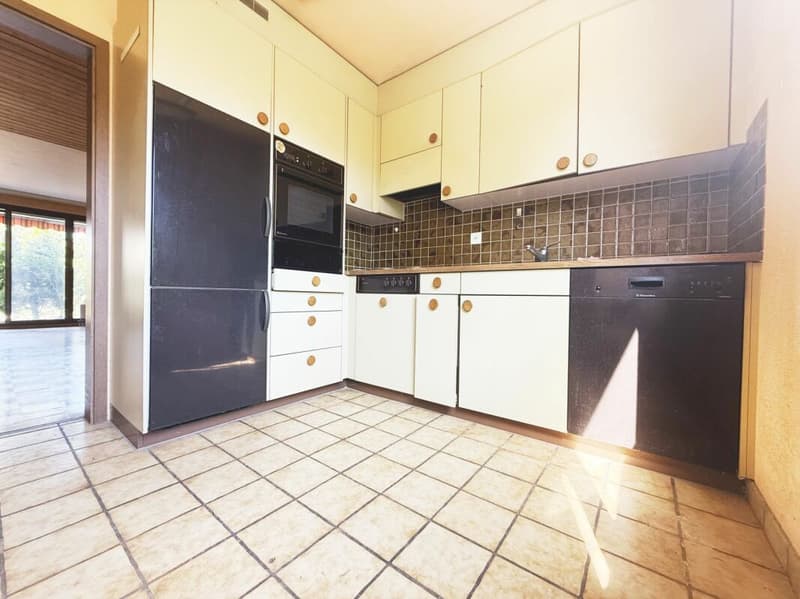 Casa a schiera con grande potenziale di ampliamento (5)