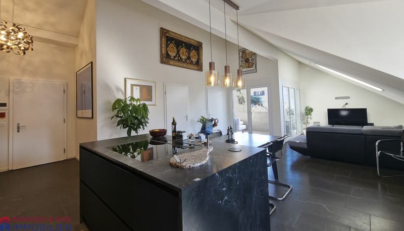 Exclusive attic apartment with balcony - modern & new (6)