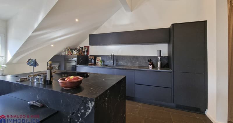 Exclusive attic apartment with balcony - modern & new (7)