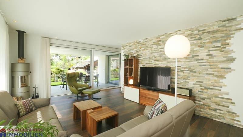 Exclusive living - plenty of space with a view into the vineyards (5)