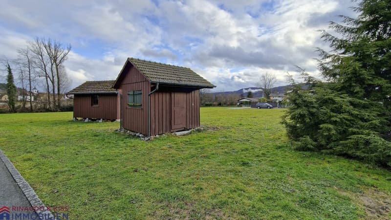 Attractive building land (subdivision possible) - directly on the Rhine with a view of the green (2)