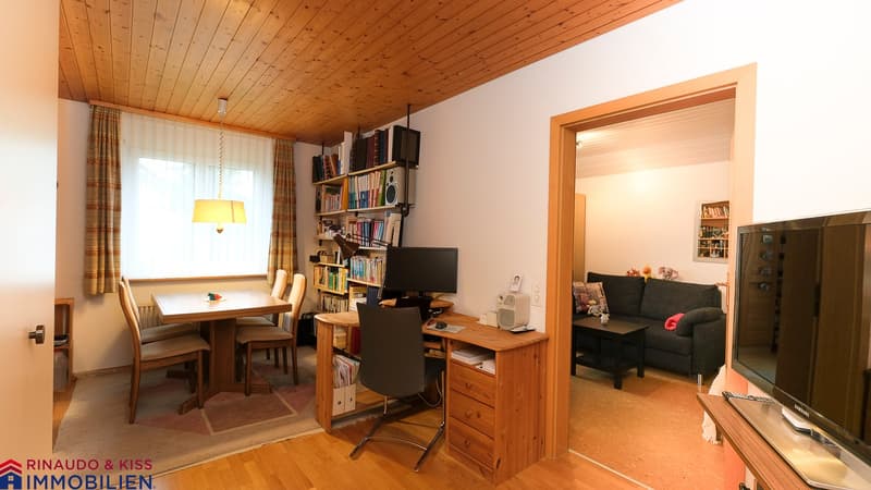 Well-maintained family residence with winter garden and sunny garden area (11)