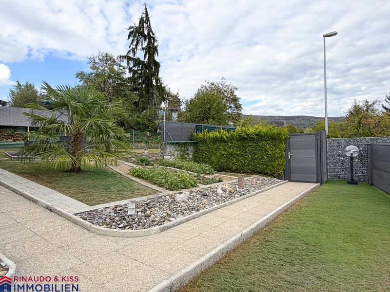 Charmantes Einfamilienhaus mit Pool und Garten in Küttigen (3)
