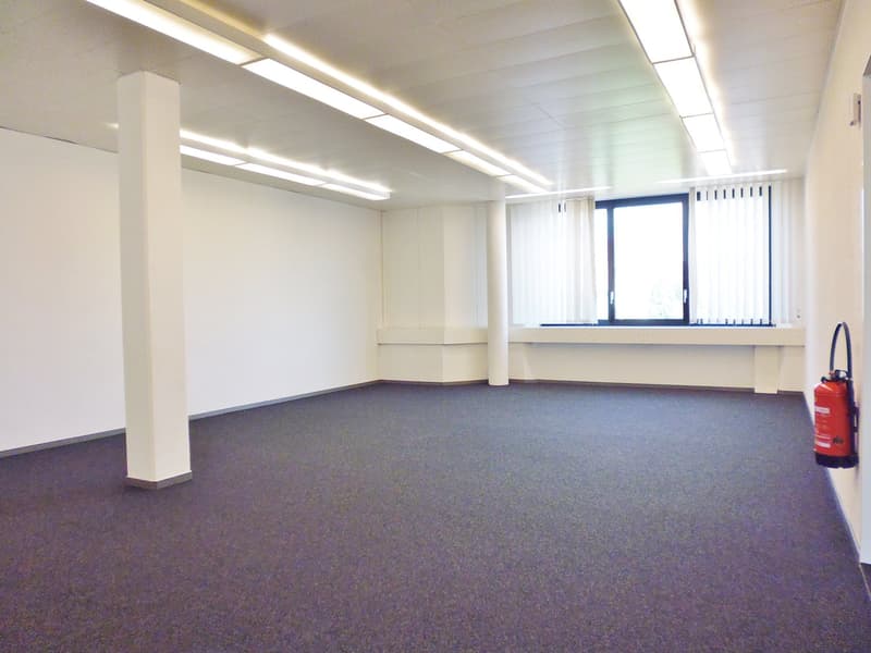 Espace de bureau entièrement équipé à louer à Reinach - utilisation intermédiaire possible ! (5)