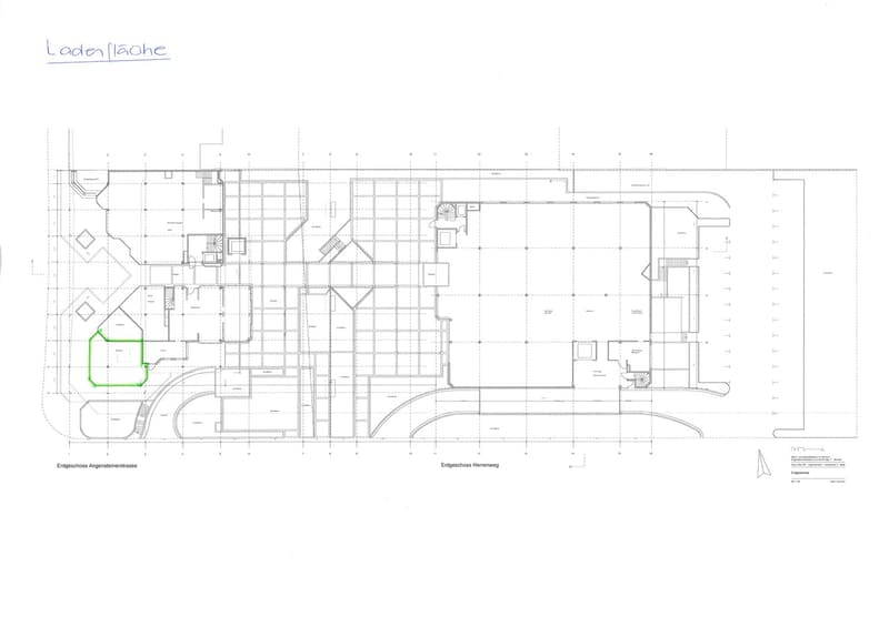 Living room, kitchen, 2 bedrooms, 2 bathrooms, stairs, balcony, raised ground floor