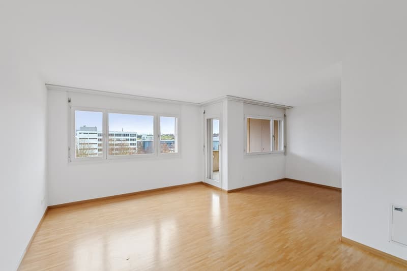 Grosszügigie 2 1/2-Zimmerwohnung (2)