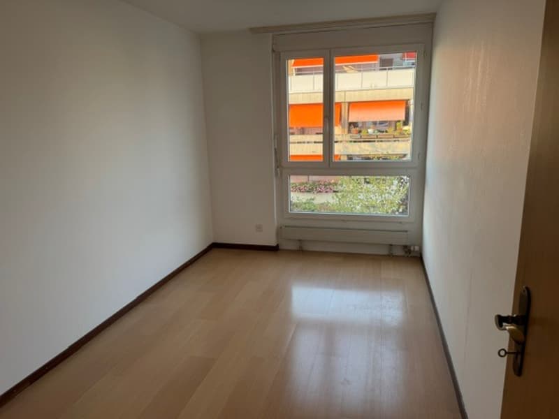 Charmante 3.5-Zimmer-Wohnung mit Balkon und schöner Aussicht in Thun (5)