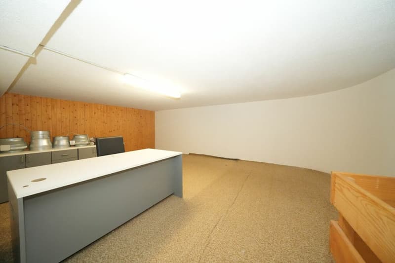 Attractive commercial space in a highly frequented central location in Sursee (8)