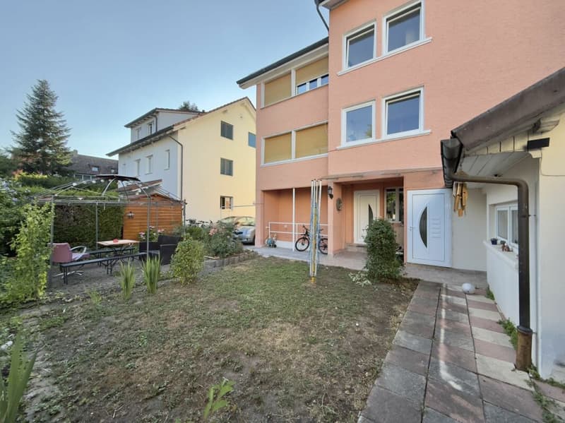 Maison multifamiliale attrayante dans un emplacement central - rendement élevé de 5,4 % (6)