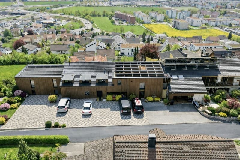 APPARTEMENT EXCLUSIF 4.5 PIÈCES AVEC VUE PANORAMIQUE ET GRANDE ZONE EXTÉRIEURE (1)
