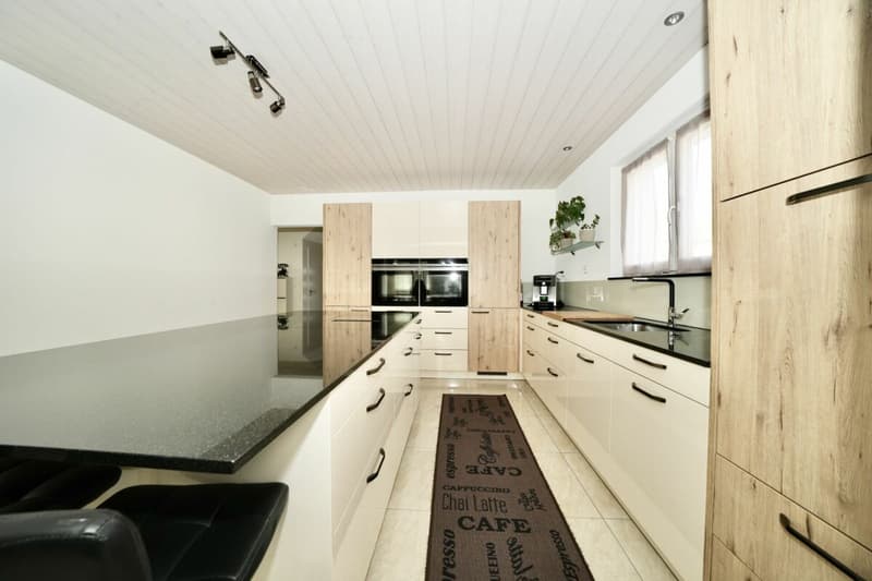 Your Dream House in a Quiet Location with Pool and Alpine View (5)