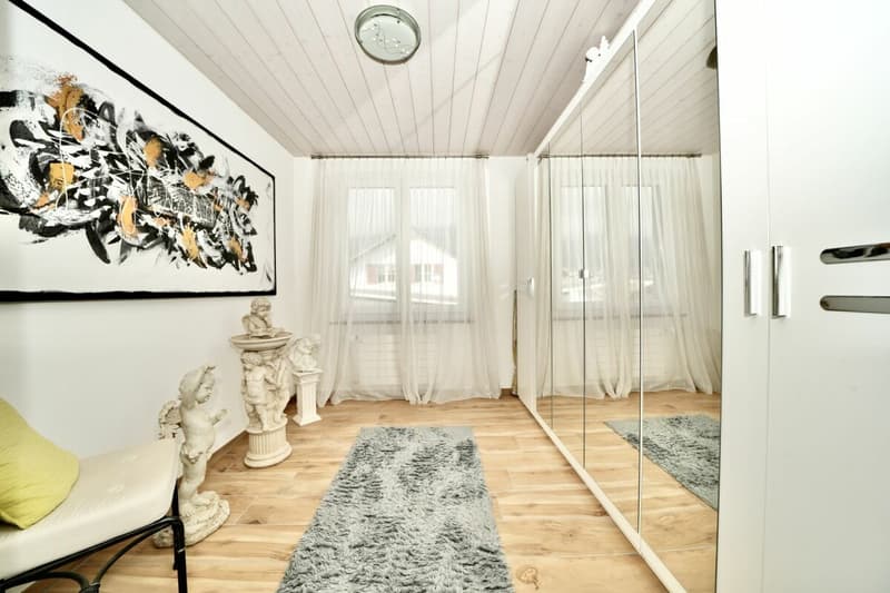 Your Dream House in a Quiet Location with Pool and Alpine View (7)