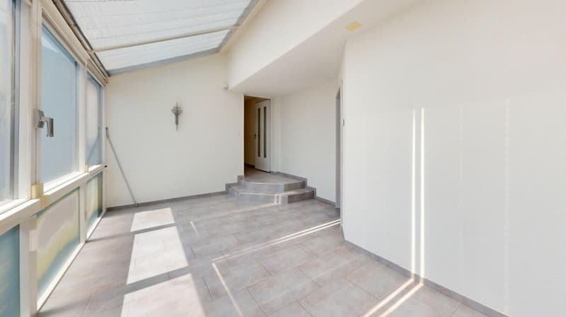 Maisonette attique unique avec terrasse ensoleillée (10)