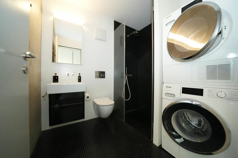 Hochwertige Wohnung an bester Lage mit separatem Büro (5)