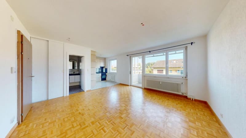 Zentral gelegene Wohnung mit Balkon und guter Besonnung (4)