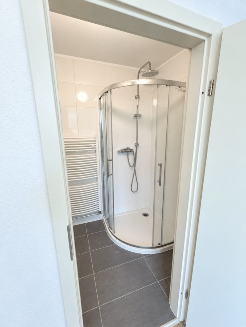NEU SANIERTE GEWERBEFLÄCHE ZU VERMIETEN (11)