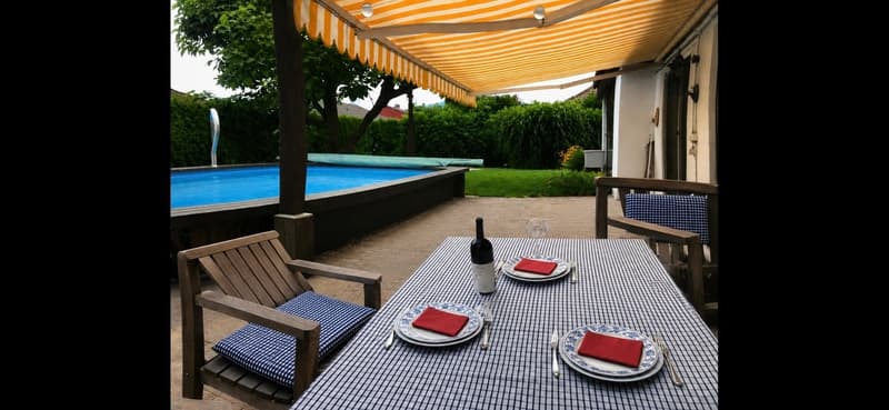 Charming single-family house with pool in Stüsslingen (1)