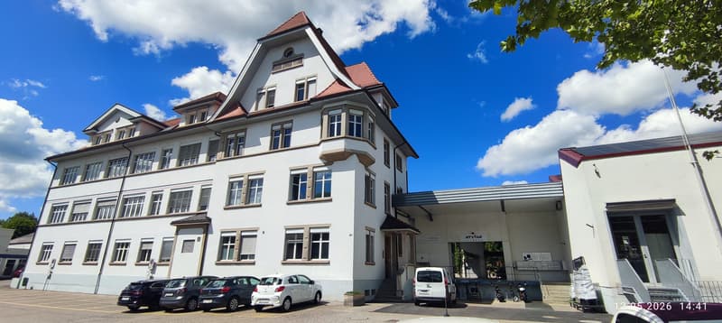 Liegenschaft_Strassenseite