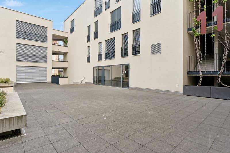 Bureaux/cabinets à louer en face de Neumarktplatz (4)