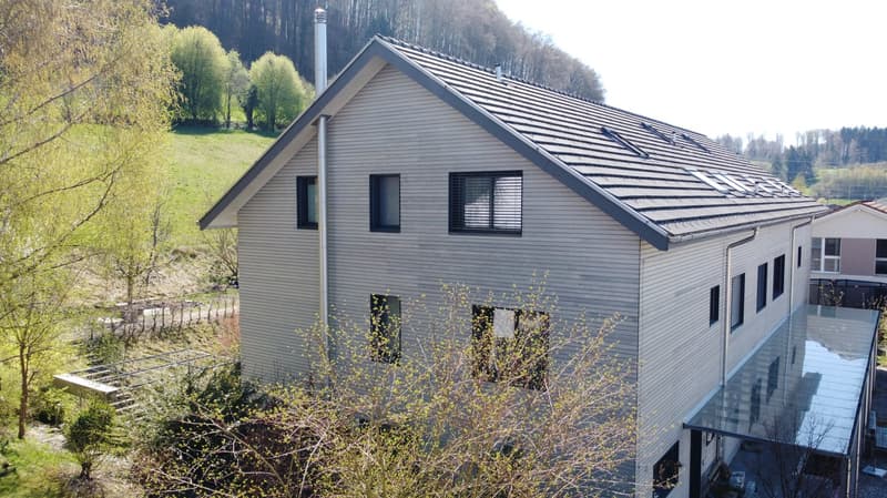 In Wynigen: Family-friendly - modern - spacious: Row corner single-family house with many extras (1)