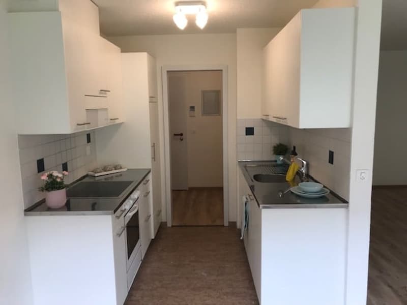Charmant appartement de 2,5 pièces adapté aux personnes âgées au rez-de-chaussée dans le quartier de Schoren, Thun (10)