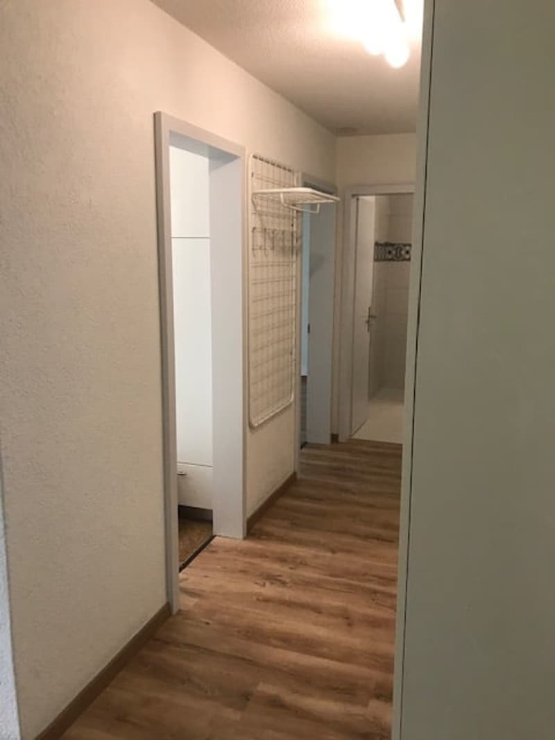 Charmant appartement de 2,5 pièces adapté aux personnes âgées au rez-de-chaussée dans le quartier de Schoren, Thun (6)