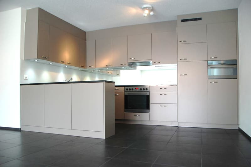 Einziehen und Wohlfühlen: Ihr neues Zuhause mit Balkon / Wintergarten-Feeling zu jeder Jahreszeit! (2)