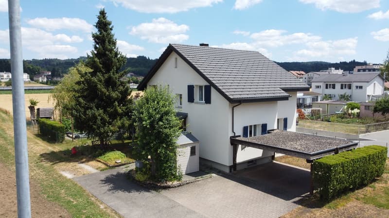 Charming two-family house with building land (19)