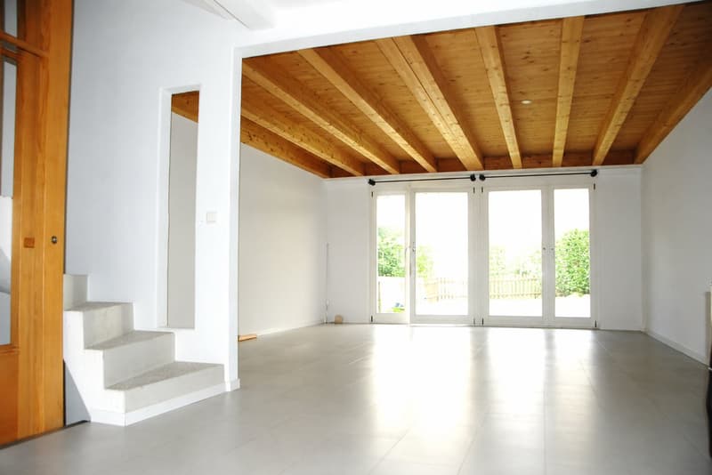 Casa a schiera di 5,5 locali in ottima posizione residenziale a Kirchberg - Perfetta per una famiglia! (7)
