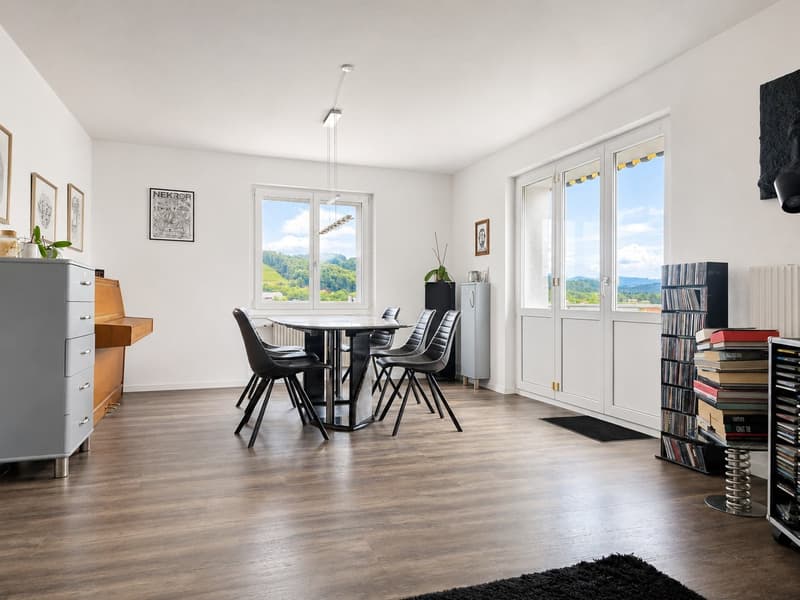Detached single-family house in a family-friendly location with garden and Alpine view (7)
