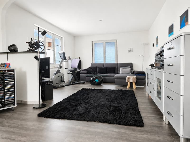 Detached single-family house in a family-friendly location with garden and Alpine view (6)