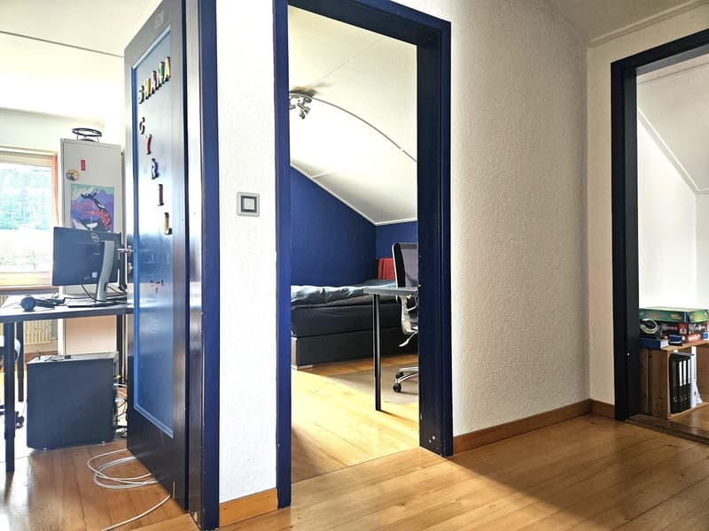 Detached single-family house in a family-friendly location with garden and Alpine view (15)