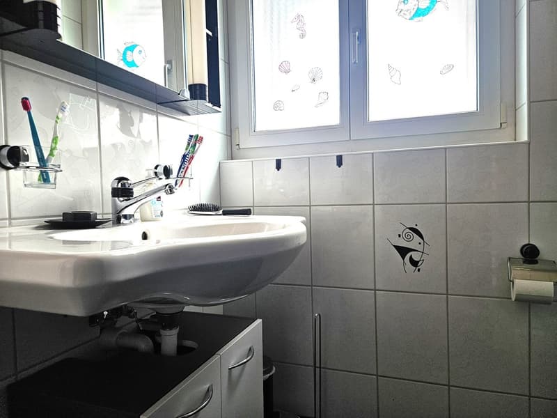 Detached single-family house in a family-friendly location with garden and Alpine view (12)