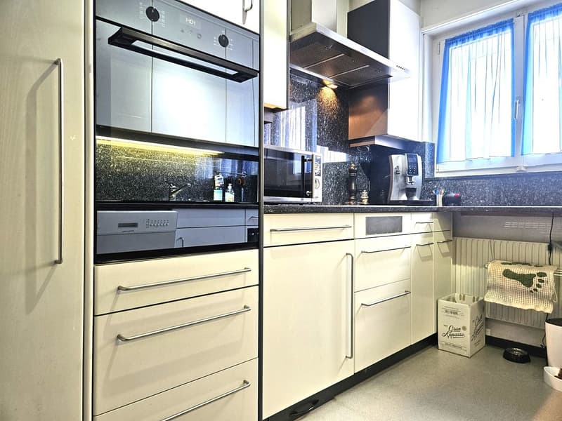 Detached single-family house in a family-friendly location with garden and Alpine view (9)