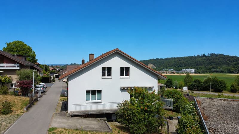 Detached single-family house in a family-friendly location with garden and Alpine view (3)