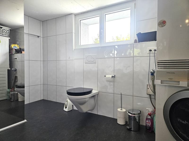 Detached single-family house in a family-friendly location with garden and Alpine view (16)