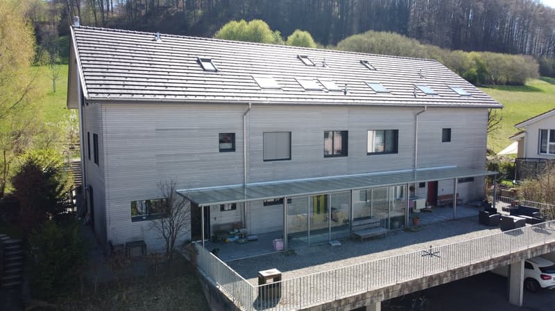 Familienfreundliches, modernes & grosszügiges Reihen-Eckeinfamilienhaus mit Garten und vielen Extras (4)