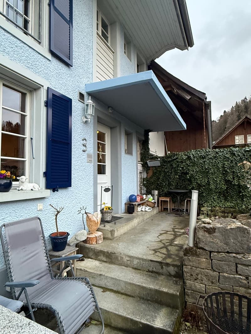 Charmante Doppelhaushälfte mit 2 Wohnungen an ruhiger Lage in Oberburg (4)
