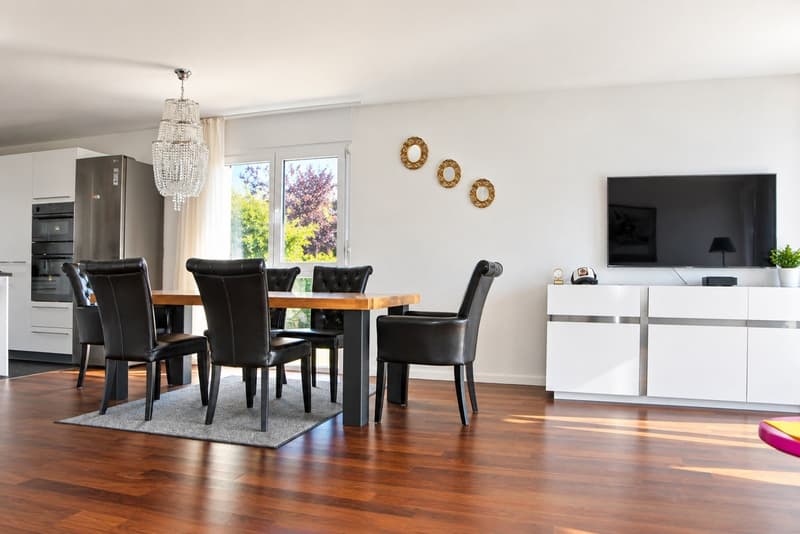 Modernes, familienfreundliches 5.5 Zimmer Doppeleinfamilienhaus auf dem Gyrisberg in Burgdorf (11)