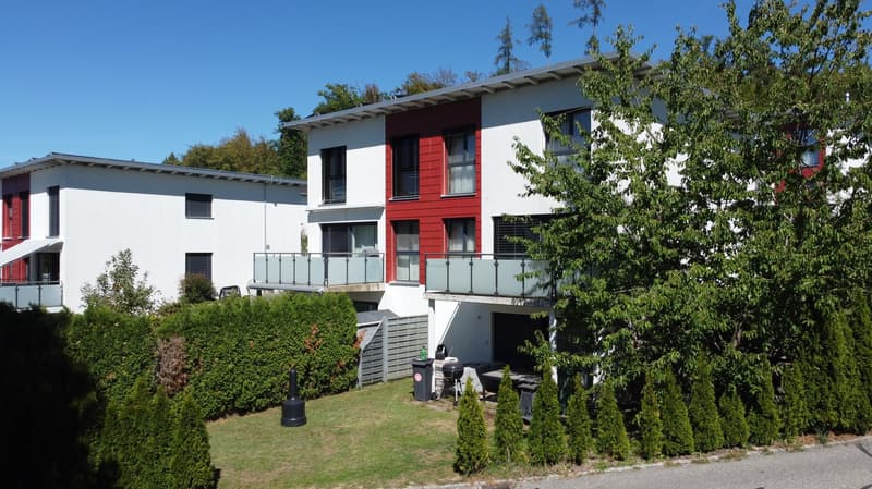 Modernes, familienfreundliches 5.5 Zimmer Doppeleinfamilienhaus auf dem Gyrisberg in Burgdorf (3)