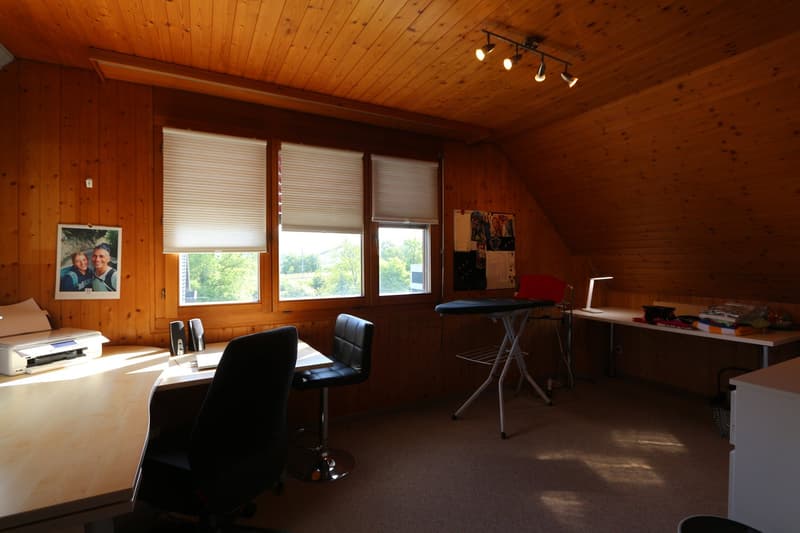 Viel Platz für die Familie! 5,5-Zimmer-Einfamilienhaus mit Hobbyraum und Garage (4)