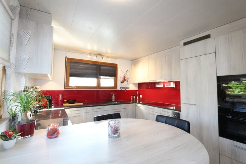 Viel Platz für die Familie! 5,5-Zimmer-Einfamilienhaus mit Hobbyraum und Garage (1)