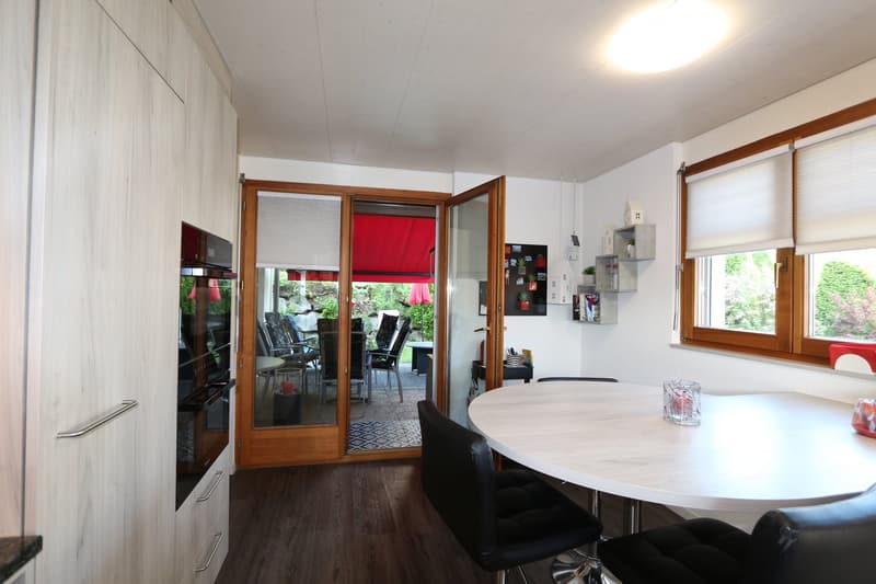 Ein freundliches 5.5-Zimmer-Haus mit Hobbyraum, Garage und idyllischer Umgebung (6)